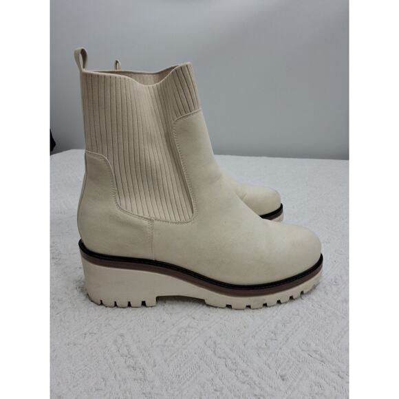 Arula White Boots Sz11W Leather Outsole, A Little Dirty Outside But Clean Inside - Picture 3 of 11